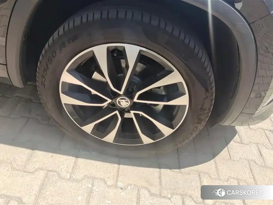 Skoda Kodiak id 4547479 из Китая 16