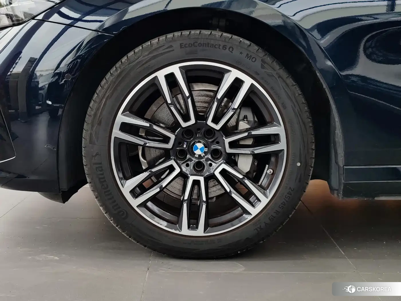 BMW 5 series id 4685938 из Китая 17