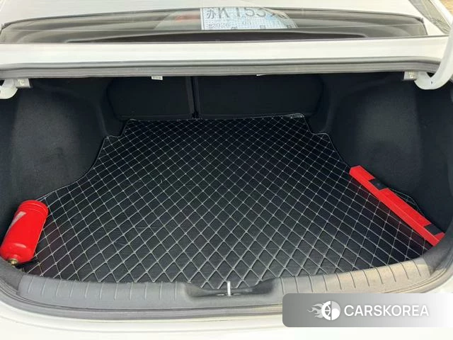 Hyundai Elantra id 4259300 из Китая 14