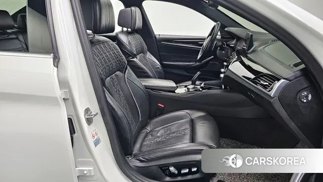 BMW 5 Series (G30) id 3535542 из Кореи 20