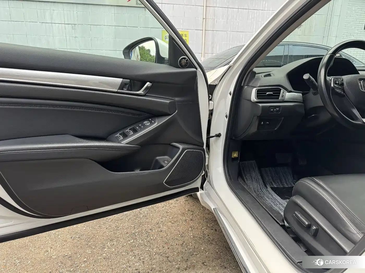 Honda Accord id 4685954 из Китая 17