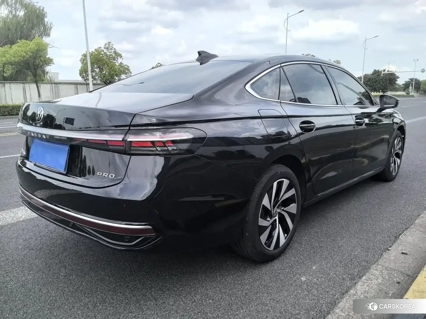 Volkswagen Passat id 4539210 из Китая 12