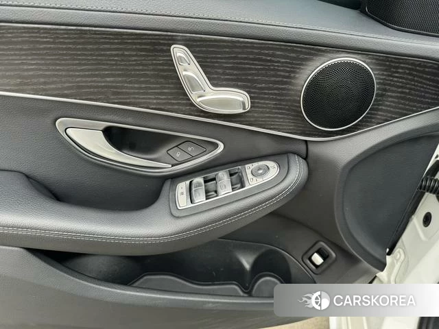Mercedes-Benz Class C id 3889813 из Китая 14