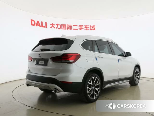 BMW X1 id 4263952 из Китая 16