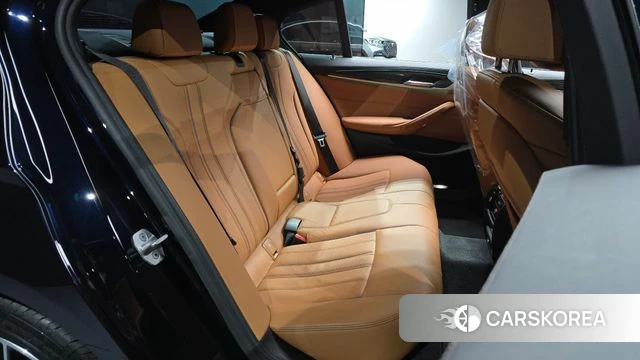 BMW 5 Series (G30) id 4746167 из Кореи 31