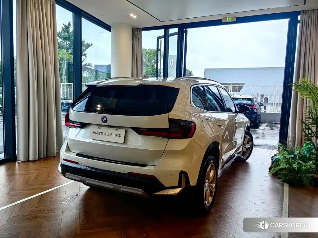 BMW X1 id 4681248 из Китая 14