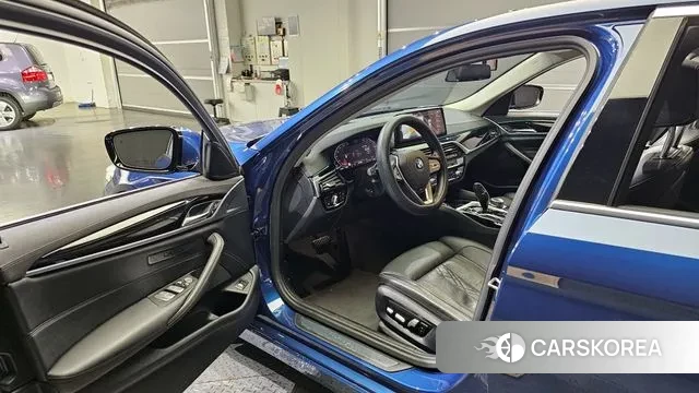 BMW 5 Series (G30) id 2931900 из Кореи 20