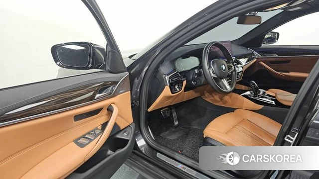 BMW 5 Series (G30) id 4693319 из Кореи 20