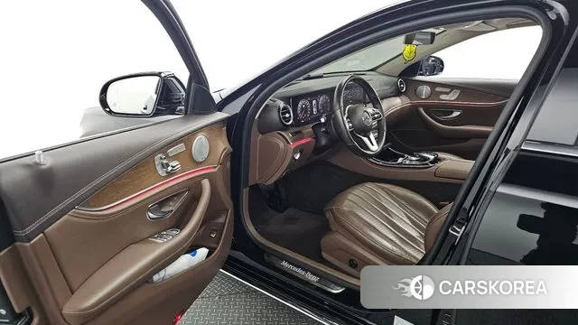 Mercedes-Benz E-Class W213 id 3055301 из Кореи 20