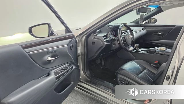 Lexus ES300h 7th generation id 4794722 из Кореи 39