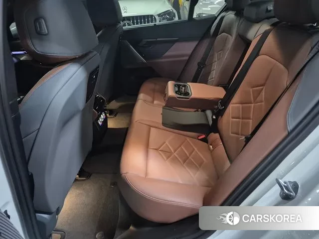 BMW 5 Series (G60) id 3619875 из Кореи 20