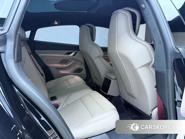 Porsche Taycan id 3063516 из Кореи 20