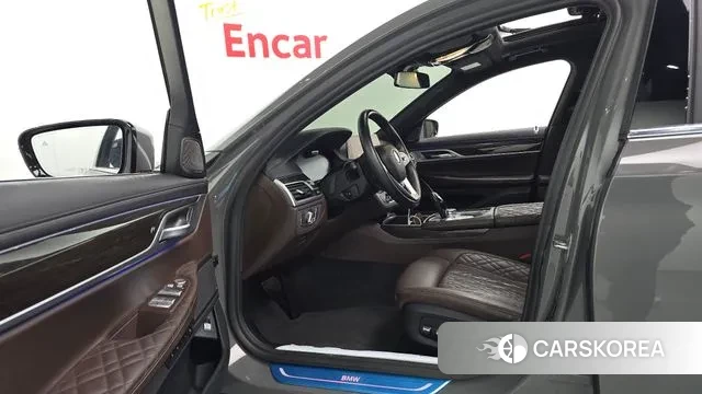 BMW 7 Series (G11) id 3777975 из Кореи 20