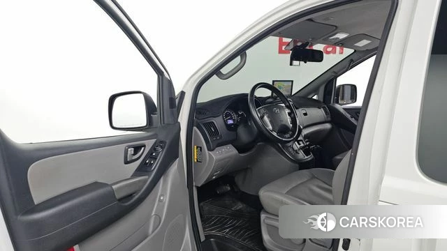 Hyundai The New Grand Starex id 4906730 из Кореи 32