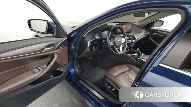 BMW 5 Series (G30) id 3551759 из Кореи 20