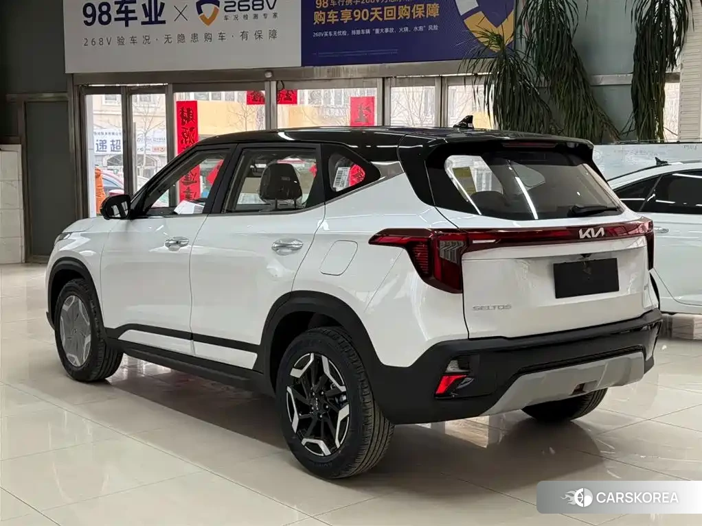 Kia Seltos id 4515449 из Китая 22