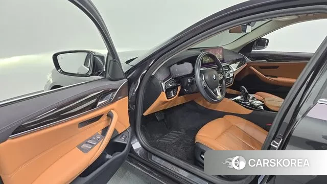 BMW 5 Series (G30) id 3360516 из Кореи 20