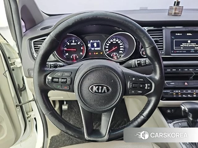 Kia All New Carnival id 4600120 из Кореи 19