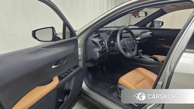 Lexus UX250h id 3800953 из Кореи 20