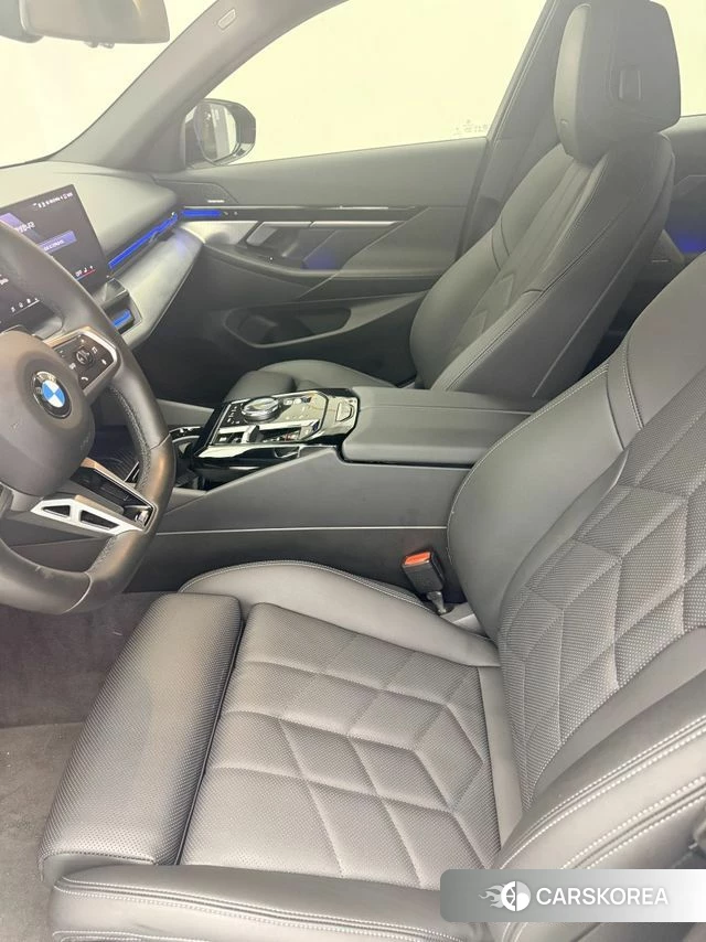 BMW 5 Series (G60) id 4665214 из Кореи 20