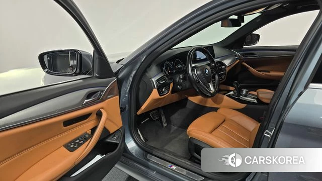 BMW 5 Series (G30) id 4188536 из Кореи 20