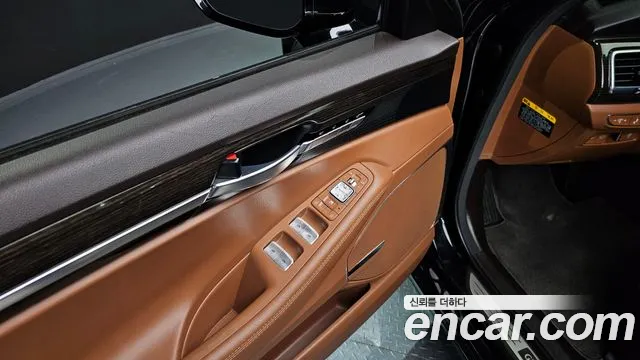 Genesis G90 id 2644972 из Кореи 20