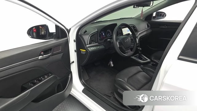 Hyundai Avante AD id 3917289 из Кореи 20