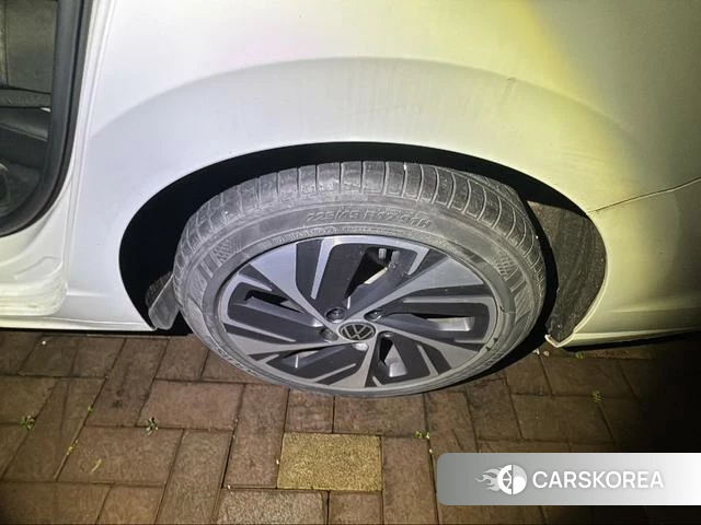Volkswagen Bora id 4392058 из Китая 21