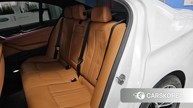 BMW 5 Series (G30) id 4534864 из Кореи 20