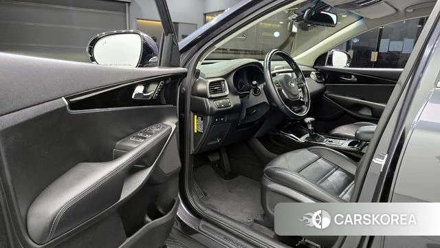 Kia The New Sorento id 4188033 из Кореи 30