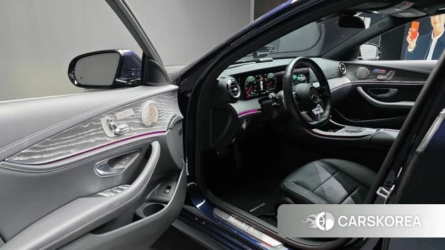 Mercedes-Benz E-Class W213 id 4282607 из Кореи 32