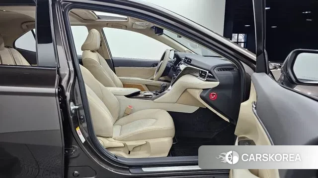 Toyota Camry (XV70) id 2966737 из Кореи 20