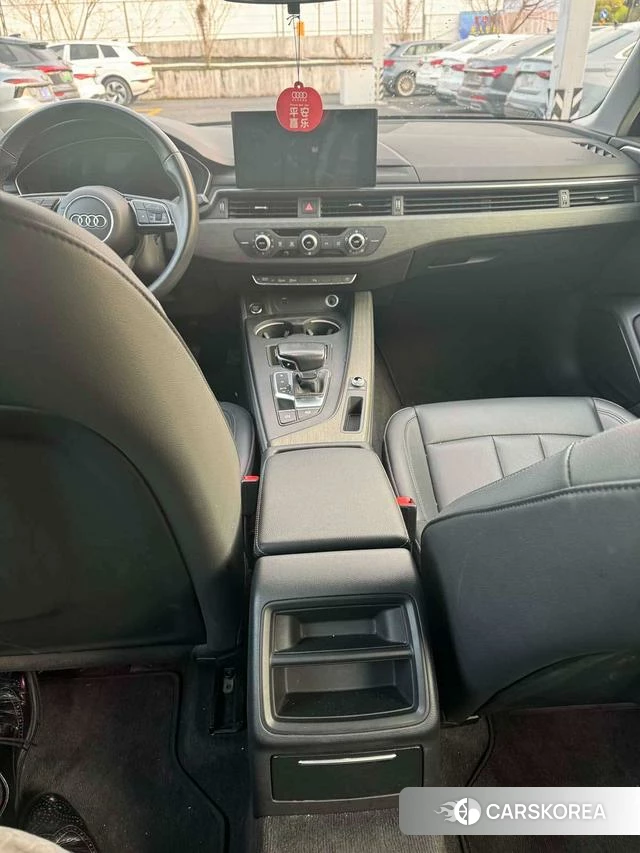 Audi A4L id 4272812 из Китая 23