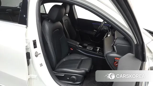 Mercedes-Benz A-Class W177 id 3468607 из Кореи 21