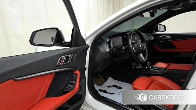 BMW 1 Series (F40) id 3954309 из Кореи 20