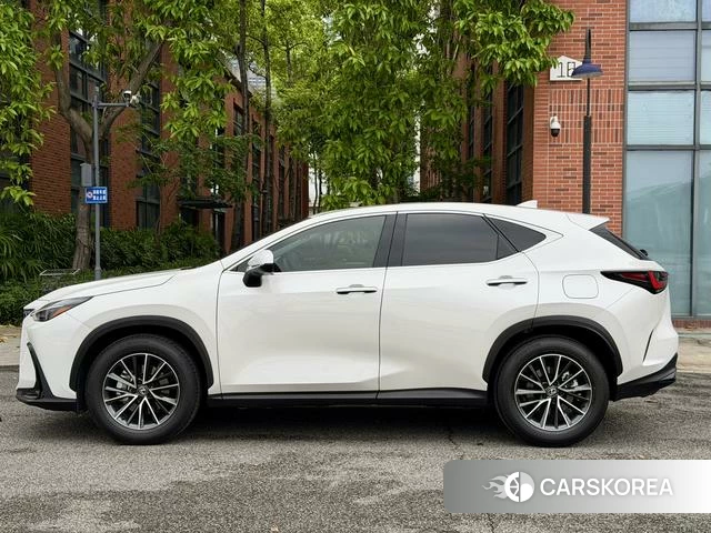 Lexus NX id 4262048 из Китая 17