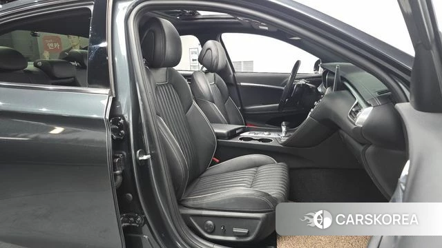 Genesis G70 id 3917502 из Кореи 20