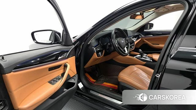 BMW 5 Series (G30) id 3801442 из Кореи 20