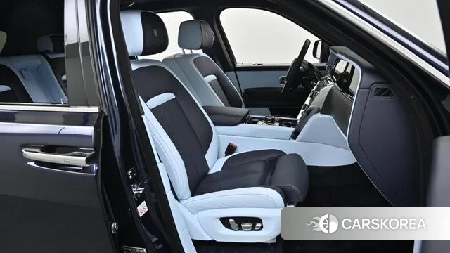 Rolls-Royce Cullinan id 3605472 из Кореи 18