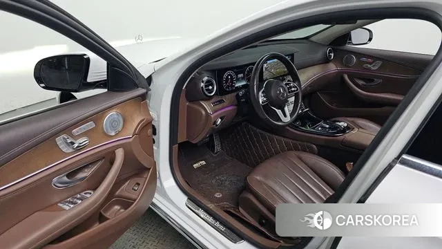 Mercedes-Benz E-Class W213 id 3687001 из Кореи 20