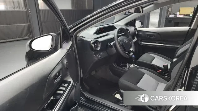 Toyota Prius C id 3500077 из Кореи 20