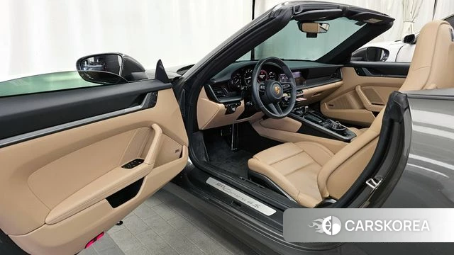 Porsche 911(992) id 4361671 из Кореи 30