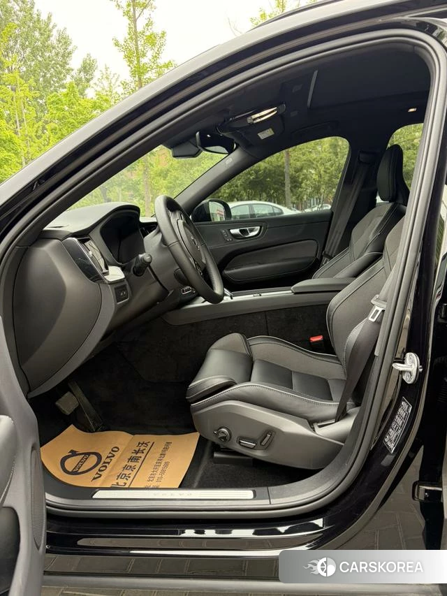 Volvo XC60 PHEV id 4208403 из Китая 12