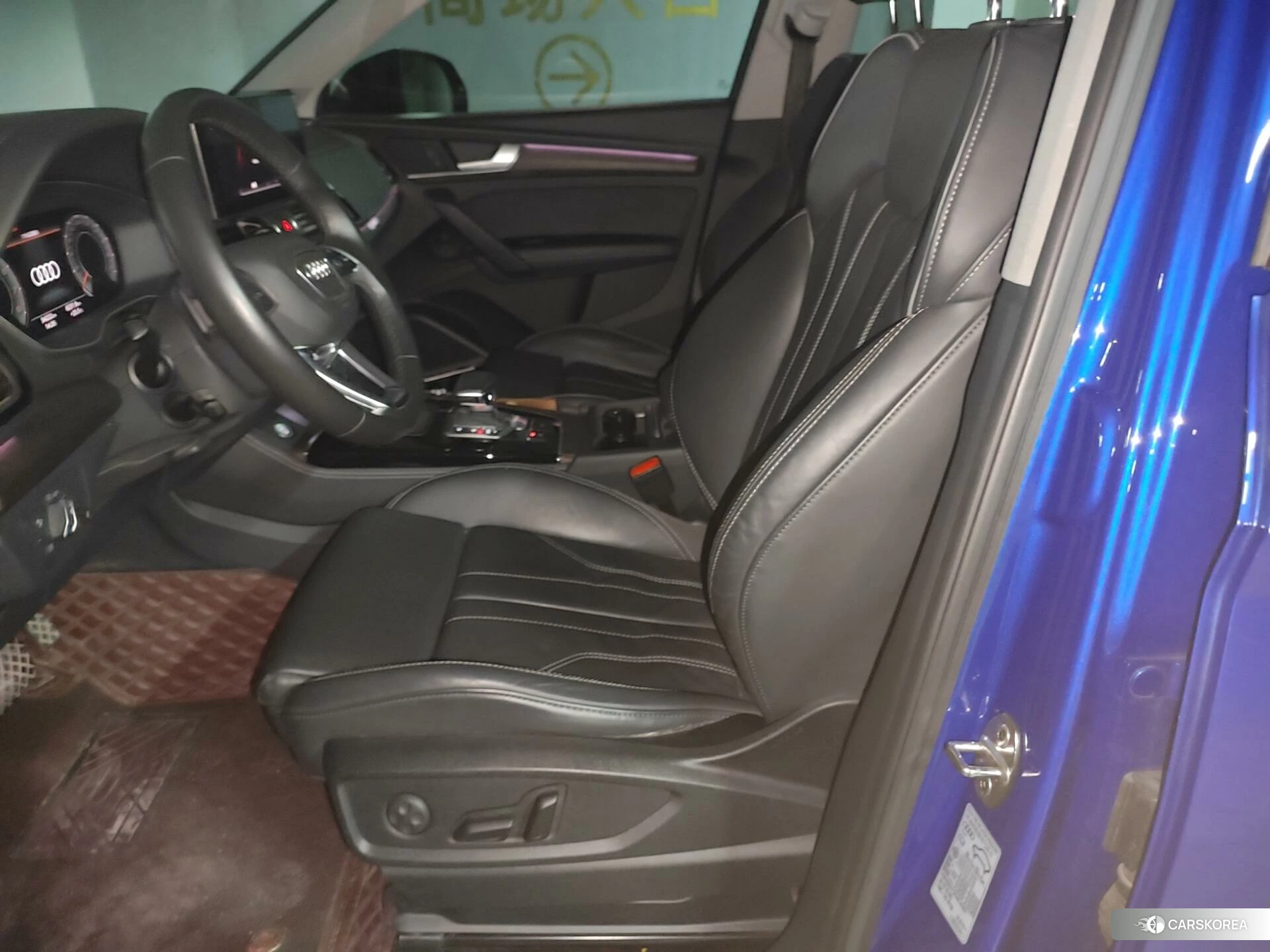 Audi Q5L id 4473356 из Китая 21