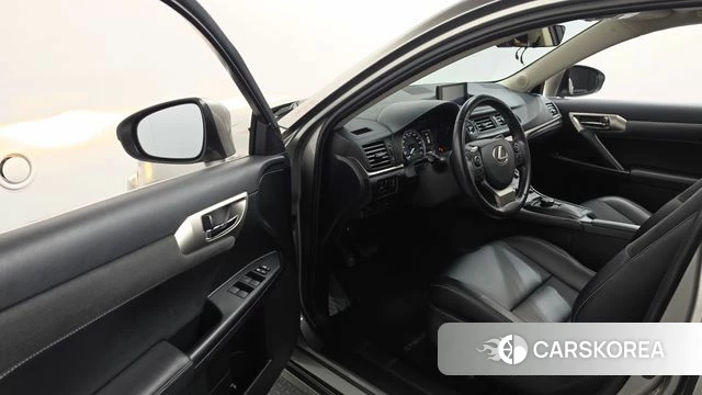Lexus CT200h id 4285767 из Кореи 33