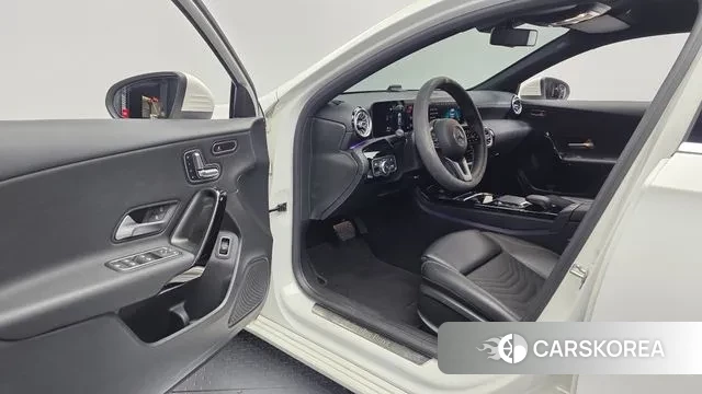 Mercedes-Benz A-Class W177 id 3717959 из Кореи 20