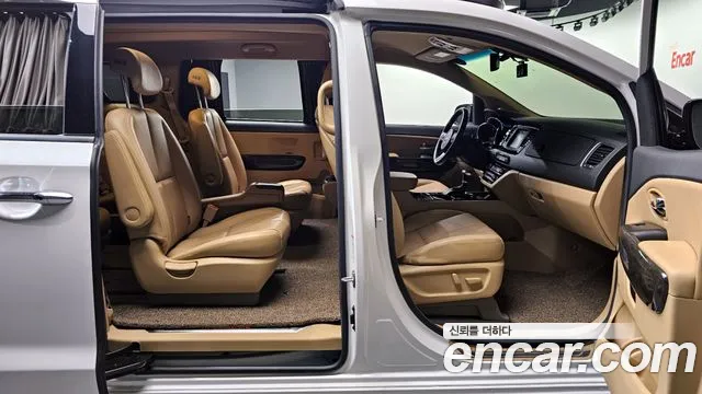 Kia The New Carnival id 2492435 из Кореи 20