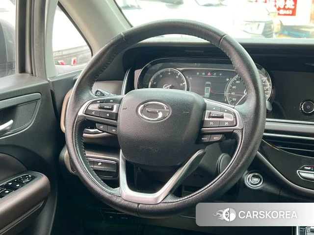 GAC Trumpchi Trumpchi M6 id 4208719 из Китая 10