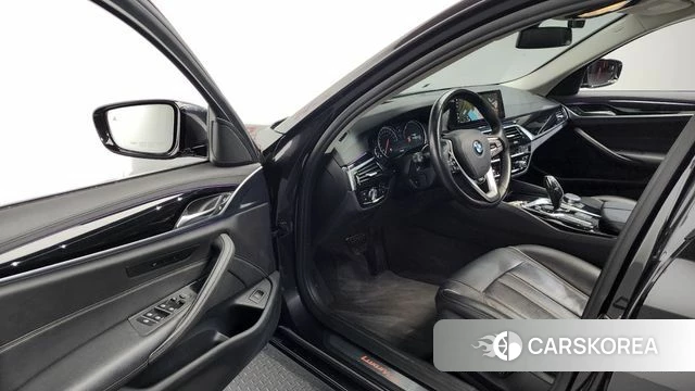 BMW 5 Series (G30) id 3966380 из Кореи 20