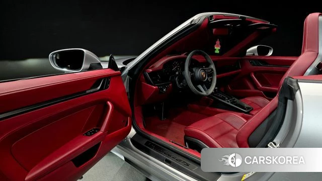 Porsche 911(992) id 4608021 из Кореи 30